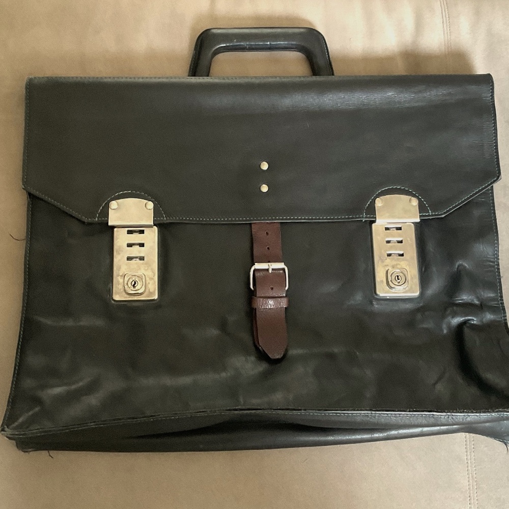 🩵Cheney England briefcase🧵stitching, vintage